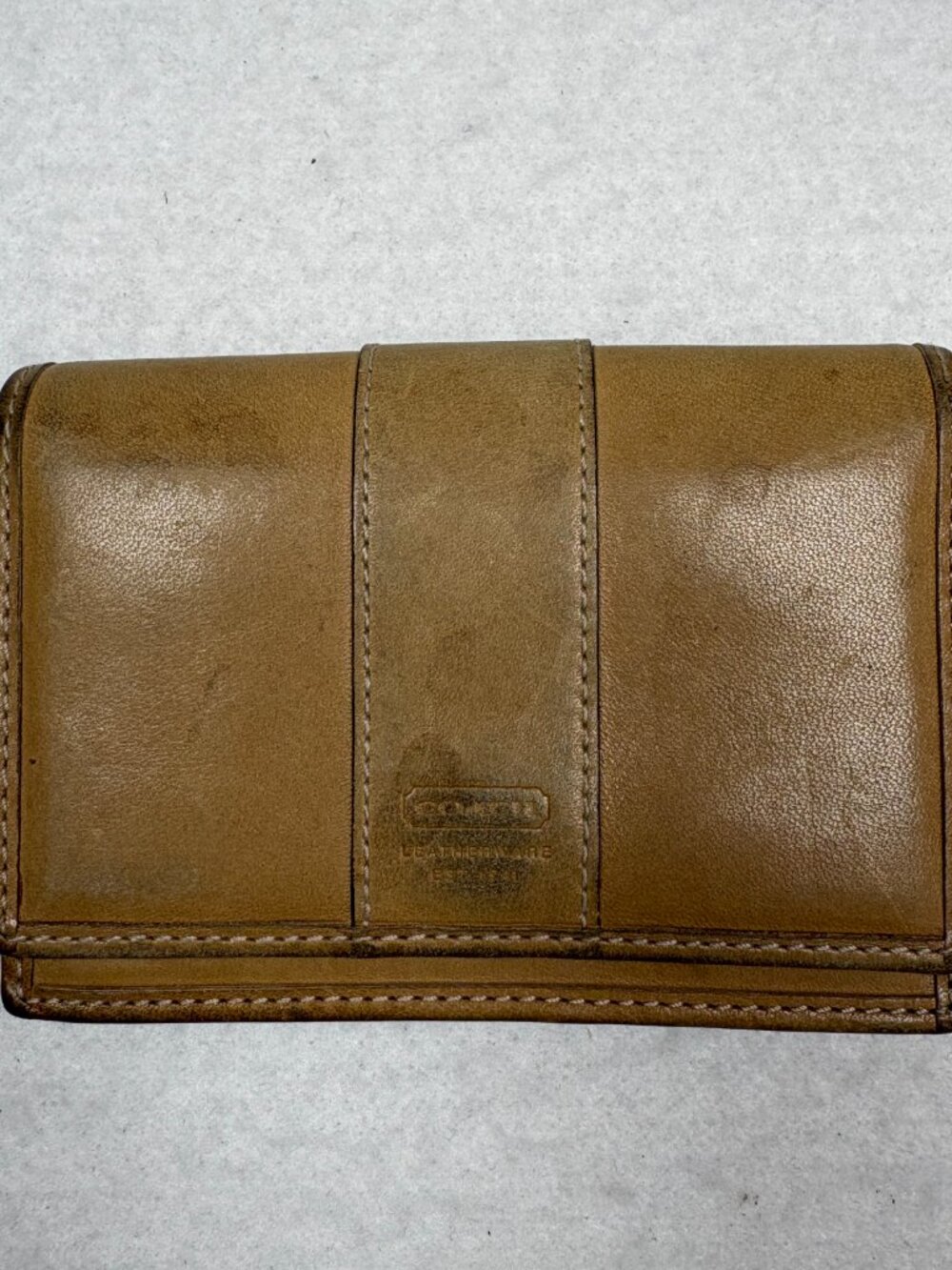 Vintage Coach Tan Leather Keyring Wallet Foldover Preppy Quiet Luxury Heritage - Picture 10 of 11
